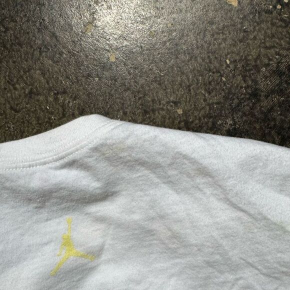 Air Jordan White Short Sleeve T-Shirt Size Small 100% Cotton Big Graphic Logo - Picture 9 of 16